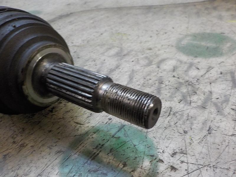 Recambio de transmision izquierda para renault clio iii 1.5 dci diesel referencia OEM IAM 8200618501  