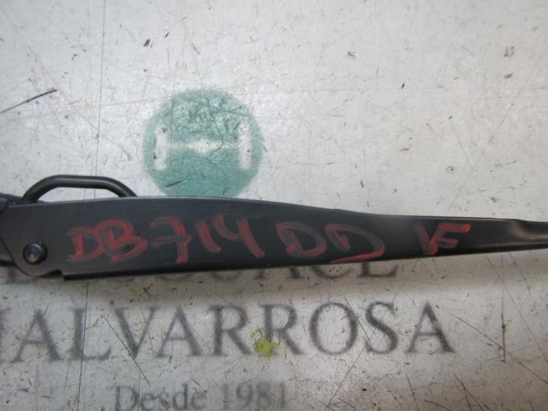 Recambio de brazo limpia delantero derecho para dacia sandero stepway referencia OEM IAM 288869727R  