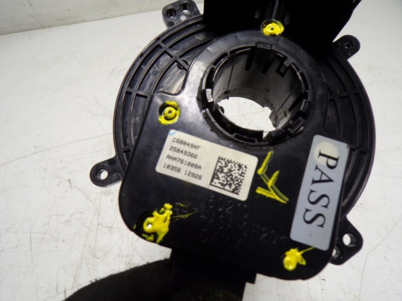 Recambio de anillo airbag para opel insignia berlina 2.0 16v cdti referencia OEM IAM 25849366 C68049XF 