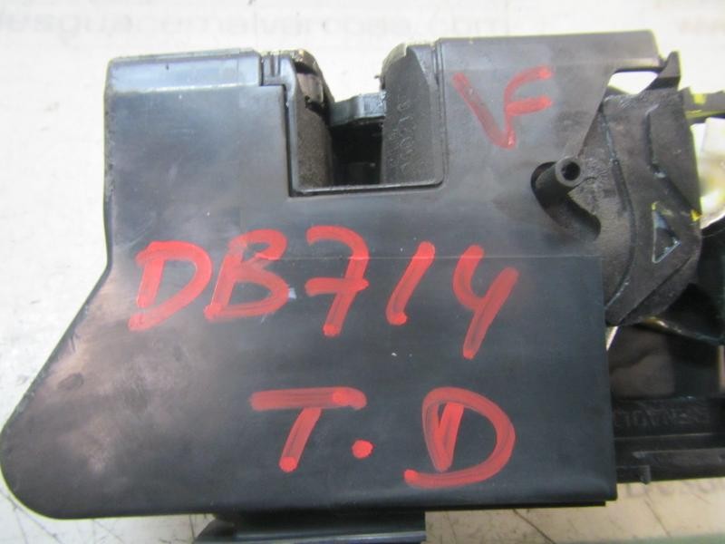 Recambio de cerradura puerta trasera derecha para dacia sandero stepway referencia OEM IAM 825022281R  