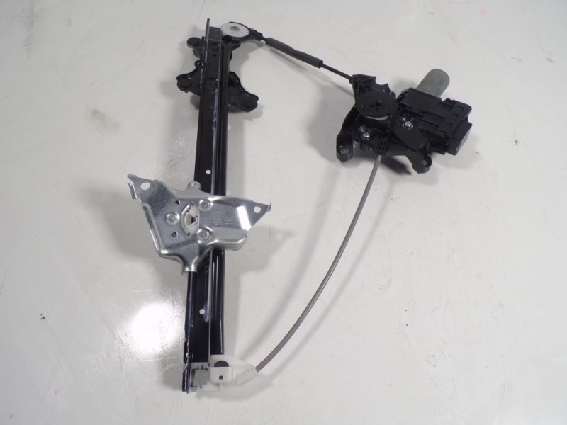 Recambio de elevalunas delantero derecho para lexus ux (za10) 250h referencia OEM IAM 680176010 8571076020 0620205751