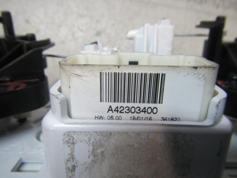 Recambio de mando calefaccion / aire acondicionado para dacia sandero stepway referencia OEM IAM 275102986R A42303400 A42303400