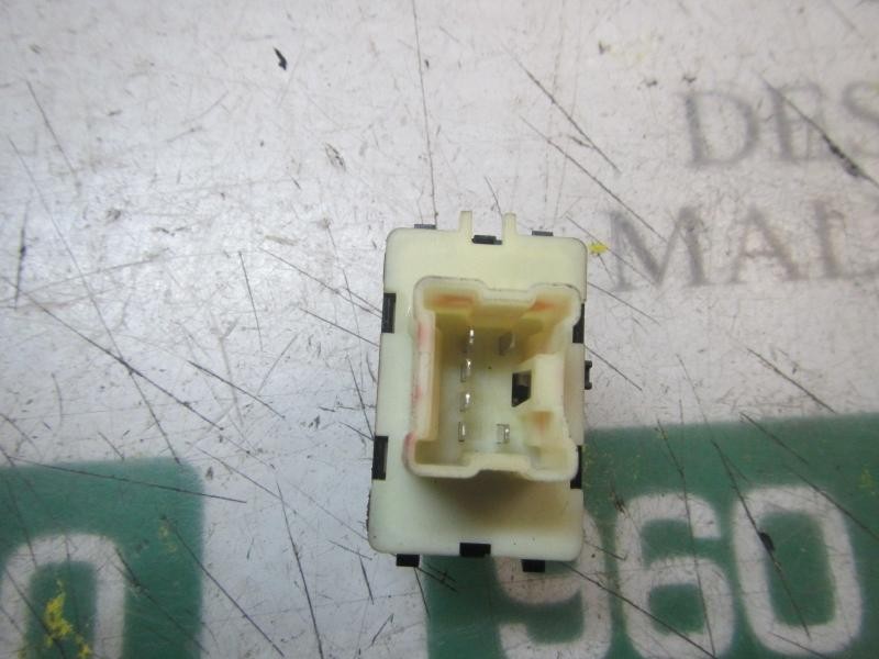 Recambio de mando elevalunas delantero derecho para dacia sandero stepway referencia OEM IAM 254214937R 254214937R 