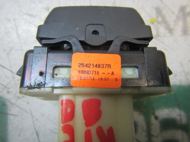 Recambio de mando elevalunas delantero derecho para dacia sandero stepway referencia OEM IAM 254214937R 254214937R 