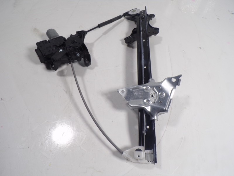 Recambio de elevalunas delantero izquierdo para lexus ux (za10) 250h referencia OEM IAM 6980276010 8572076020 0620205761