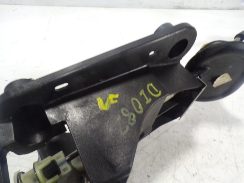 Recambio de palanca cambio para citroën c3 1.2 puretech bivalent. gasolina / gpl referencia OEM IAM 9808161480 9808161480 