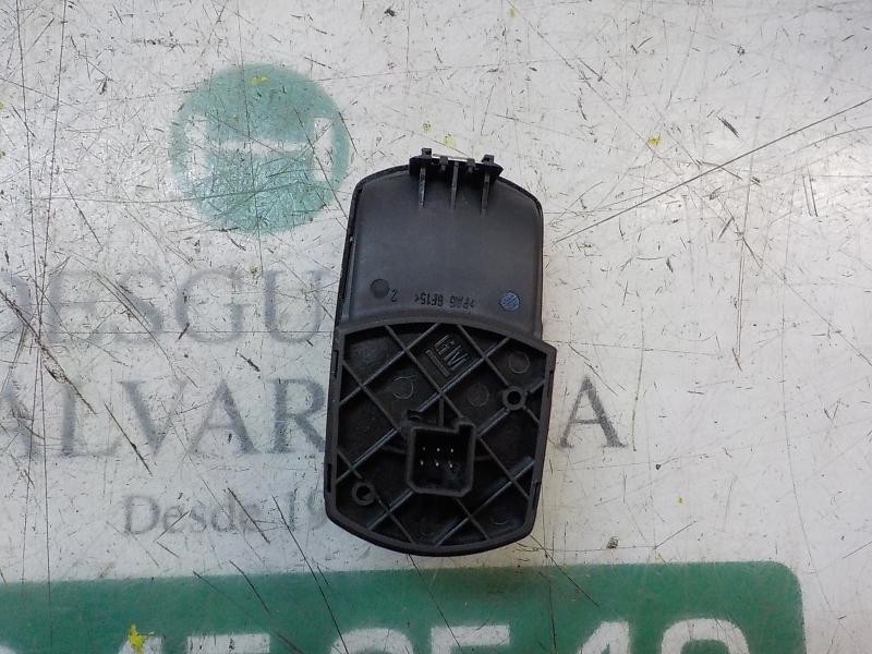 Recambio de mando elevalunas delantero derecho para opel corsa e selective referencia OEM IAM 13430018 13430018 