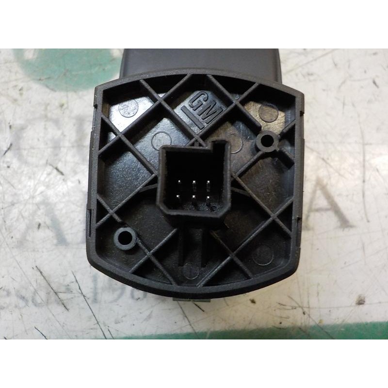 Recambio de mando elevalunas delantero derecho para opel corsa e selective referencia OEM IAM 13430018 13430018 