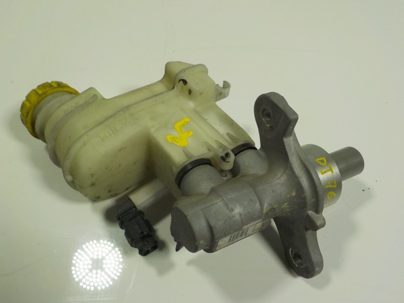 Recambio de bomba freno para fiat panda (319) 1.2 cat referencia OEM IAM 77365843  