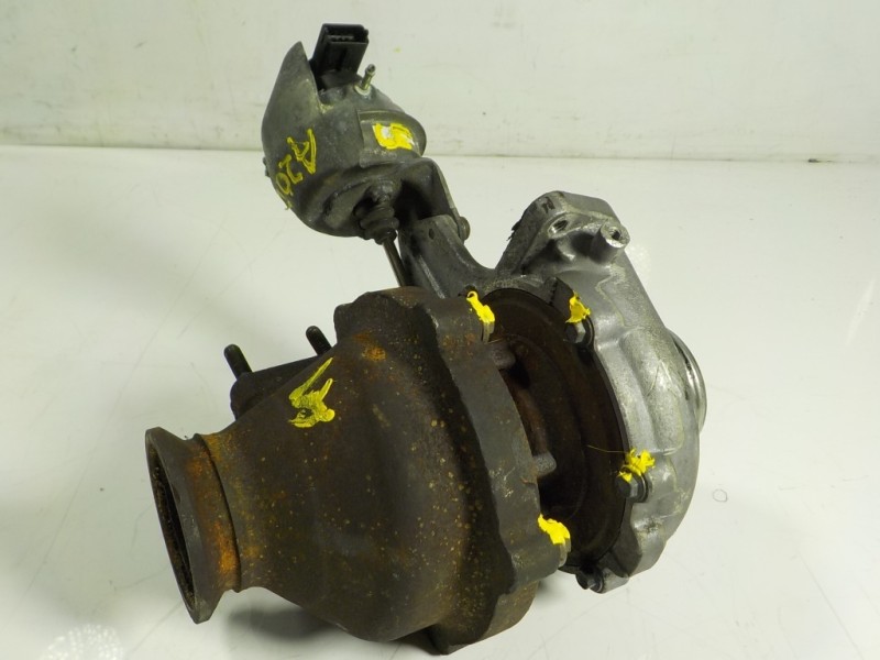 Recambio de turbocompresor para opel insignia berlina cosmo referencia OEM IAM  55570748 