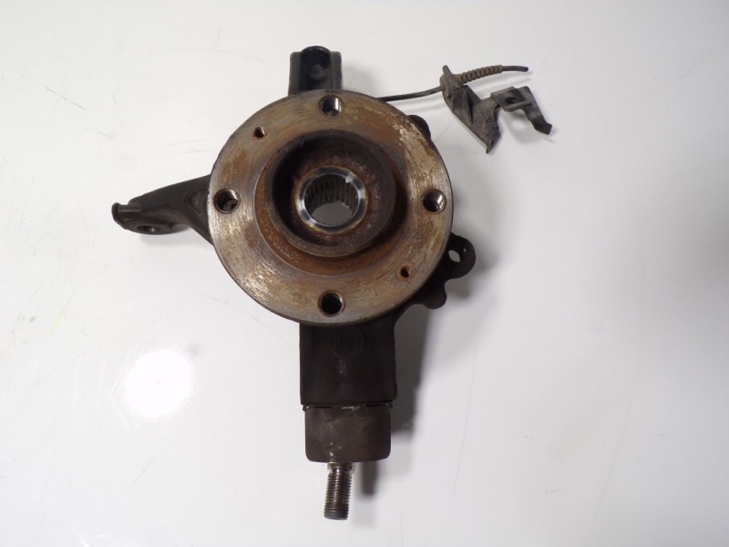 Recambio de mangueta delantera derecha para citroën c4 lim. 1.6 blue-hdi fap referencia OEM IAM 364796  