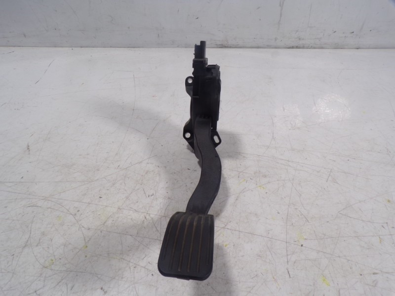 Recambio de potenciometro pedal para citroën c3 1.2 puretech bivalent. gasolina / gpl referencia OEM IAM 1601CW 967143380 