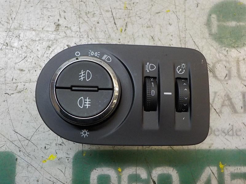 Recambio de mando luces para opel corsa e selective referencia OEM IAM 13470445 13470445 