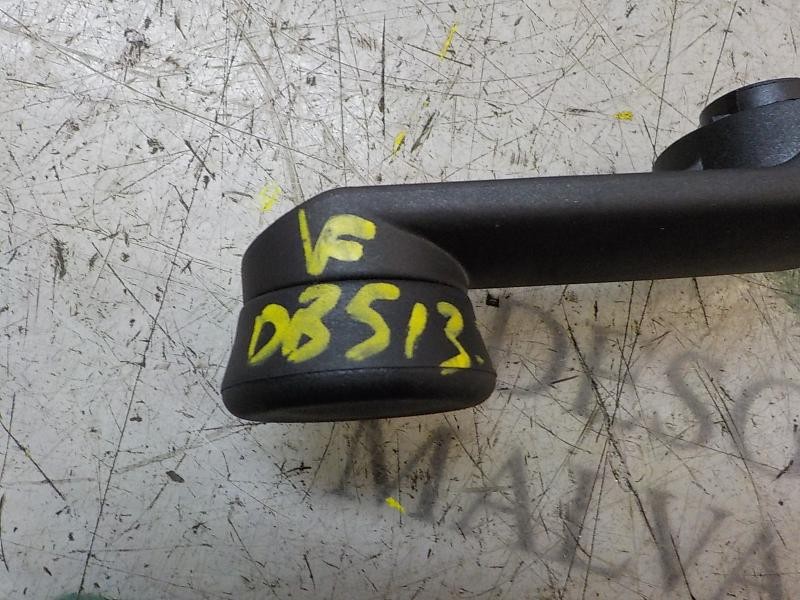 Recambio de maneta elevalunas trasera derecha para opel corsa e selective referencia OEM IAM 13288655  