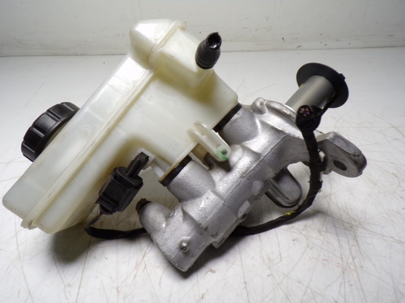 Recambio de bomba freno para volkswagen t-roc 1.5 16v tsi act referencia OEM IAM 5Q1614019ACREP 5Q1611301C 