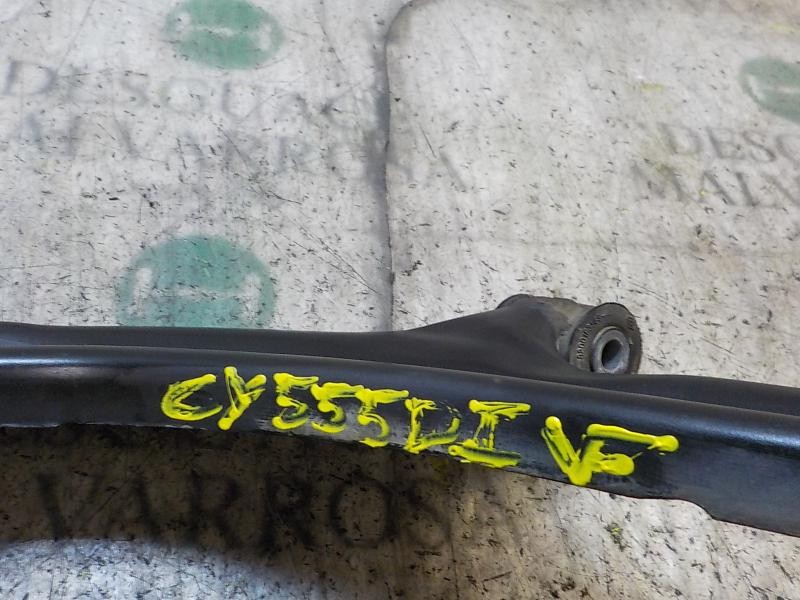 Recambio de brazo suspension inferior delantero izquierdo para renault clio iii 1.2 16v referencia OEM IAM   