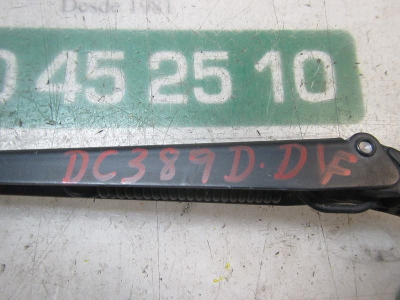 Recambio de brazo limpia delantero derecho para opel zafira b 1.7 16v cdti referencia OEM IAM   