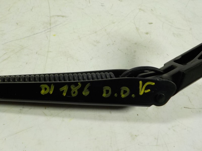 Recambio de brazo limpia delantero derecho para peugeot 508 2.0 blue-hdi fap referencia OEM IAM 6429JX  