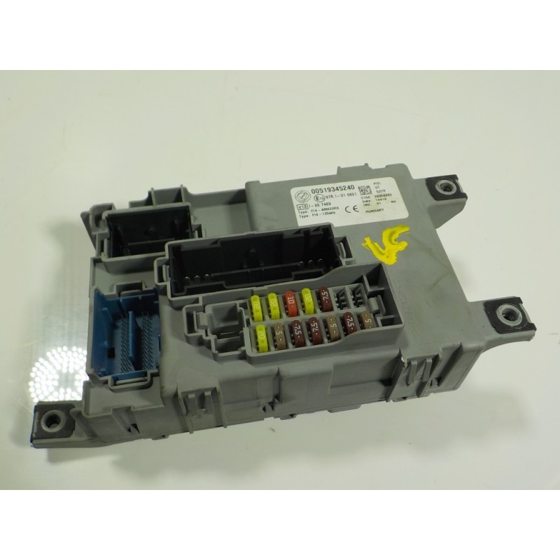 Recambio de caja reles / fusibles para fiat panda (319) 1.2 cat referencia OEM IAM 51934524 00519345240 