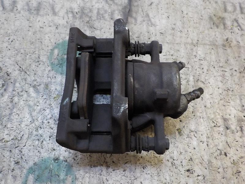 Recambio de pinza freno delantera izquierda para renault clio iii 1.2 16v referencia OEM IAM   