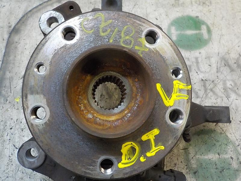 Recambio de mangueta delantera izquierda para renault fluence dynamique referencia OEM IAM 400150083R  