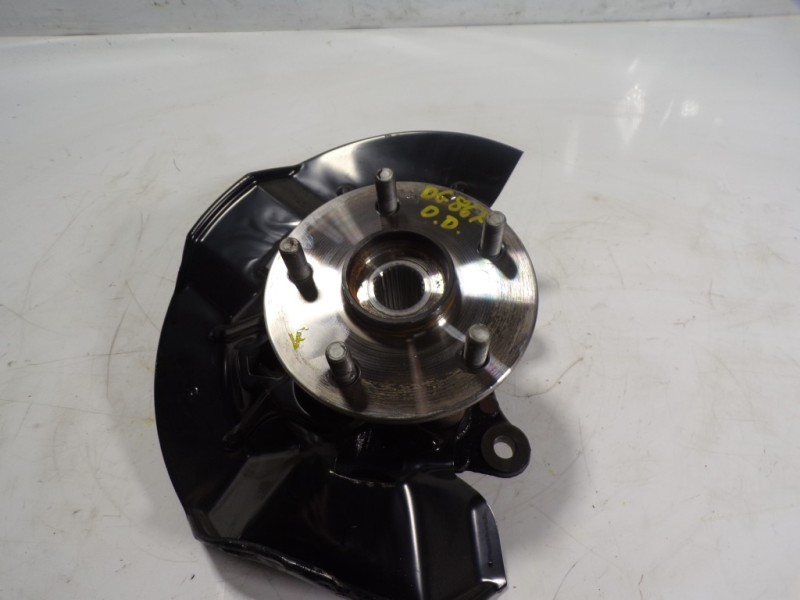 Recambio de mangueta delantera derecha para lexus ux (za10) 250h referencia OEM IAM 4321110130  