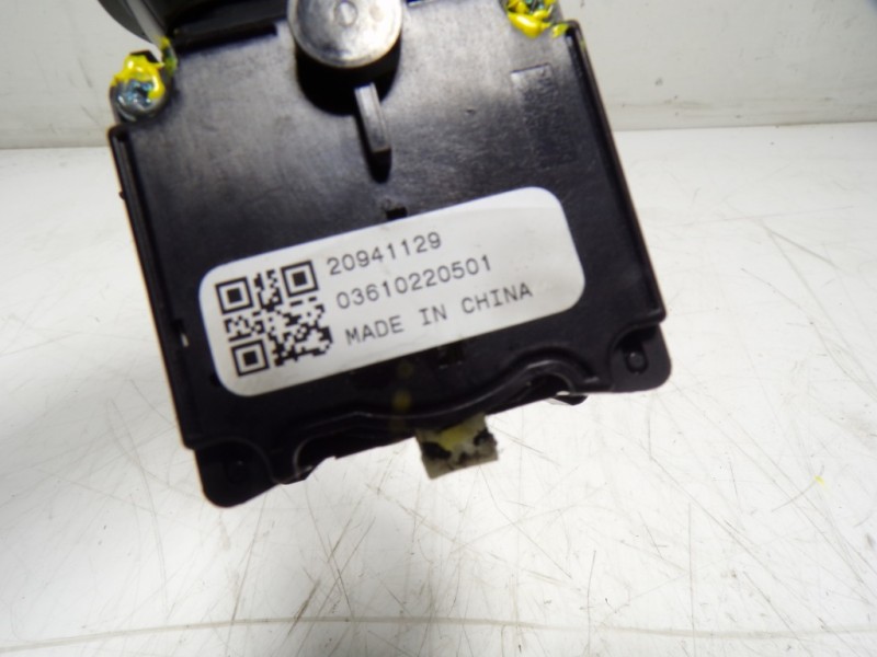 Recambio de mando intermitentes para opel insignia berlina 2.0 16v cdti referencia OEM IAM 20941129 20941129 