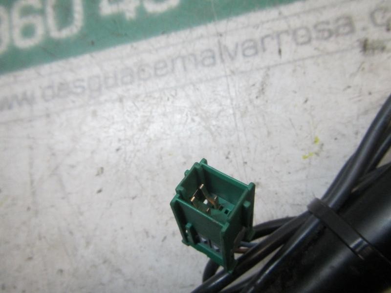 Recambio de pretensor airbag derecho para opel zafira b 1.7 16v cdti referencia OEM IAM   