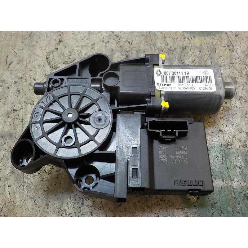 Recambio de motor elevalunas delantero derecho para renault fluence dynamique referencia OEM IAM 807301111R 807301111R 