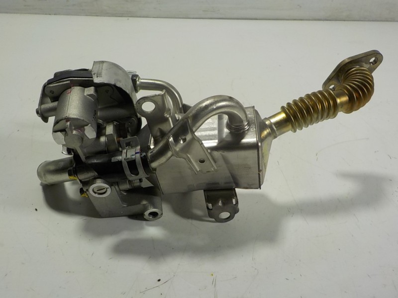 Recambio de valvula egr para kia rio (yb) 1.0 tgdi cat referencia OEM IAM 2840007100 2840007100 2841007600