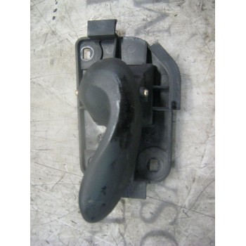 MANETA INTERIOR DELANTERA DERECHA 735267590 