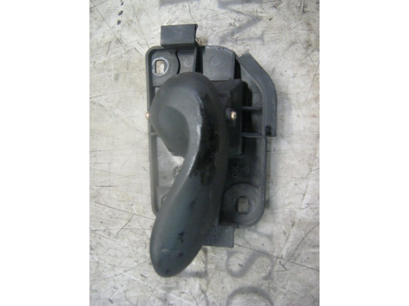 Recambio de maneta interior delantera derecha para fiat punto berlina (188) 1.9 diesel eco referencia OEM IAM 735267590  