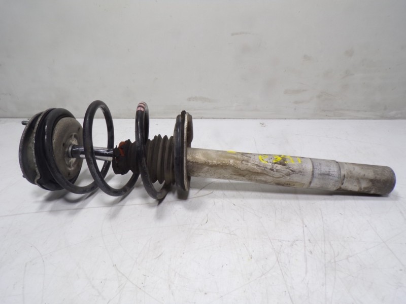 Recambio de amortiguador delantero izquierdo para bmw serie 5 berlina (e39) 520i referencia OEM IAM  824904557210 