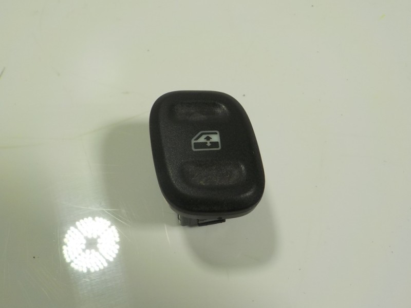 Recambio de mando elevalunas delantero izquierdo para fiat panda (319) 1.2 cat referencia OEM IAM 735536759 30170546S 