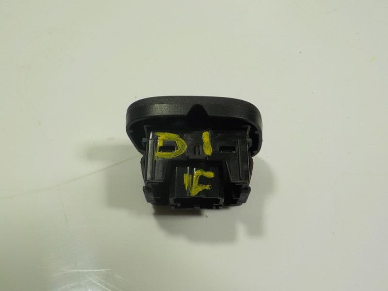 Recambio de mando elevalunas delantero izquierdo para fiat panda (319) 1.2 cat referencia OEM IAM 735536759 30170546S 