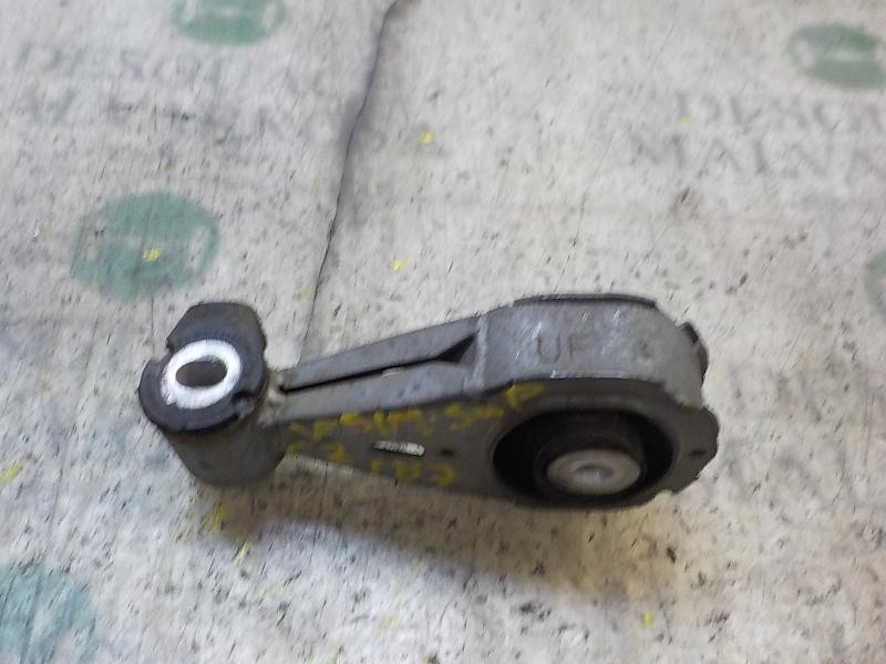 Recambio de soporte motor para renault fluence dynamique referencia OEM IAM 113560009R  