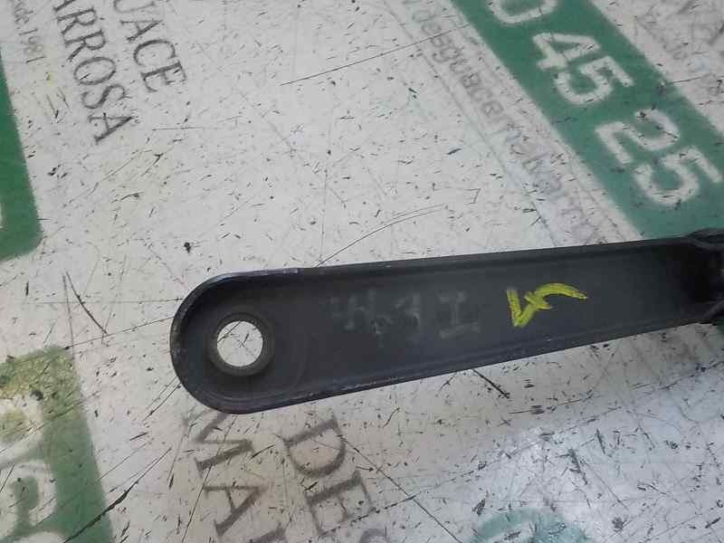 Recambio de brazo limpia delantero izquierdo para iveco daily conf. paquetería (sommer) 2.3 diesel cat referencia OEM IAM   