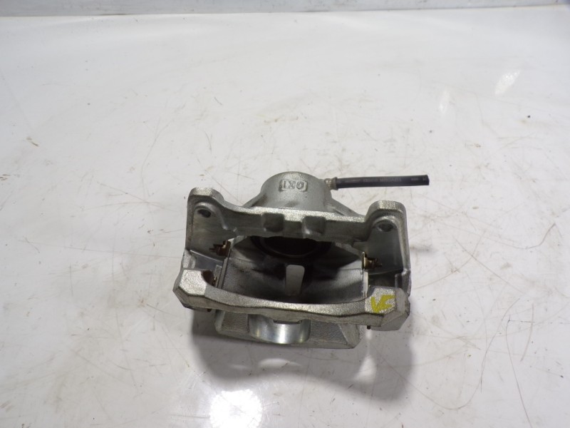 Recambio de pinza freno delantera derecha para lexus ux (za10) 250h referencia OEM IAM 4773076010  