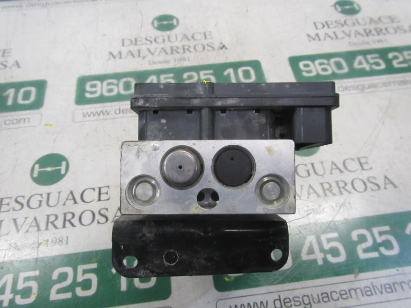 Recambio de abs para ssangyong kyron 200 xdi limited referencia OEM IAM   