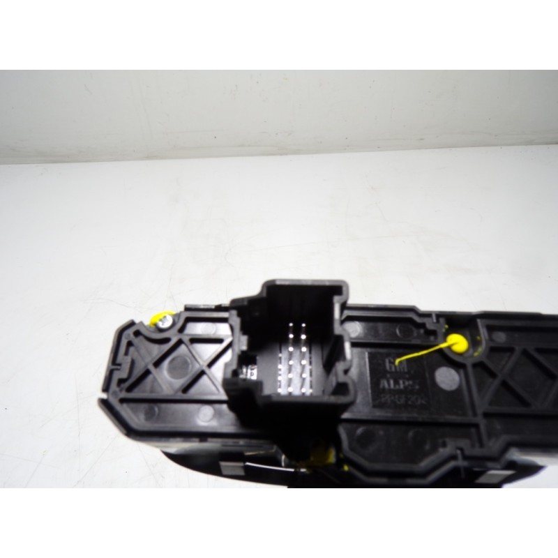 Recambio de mando luces para opel insignia grand sport 1.6 cdti dpf referencia OEM IAM 39121795 39121795 