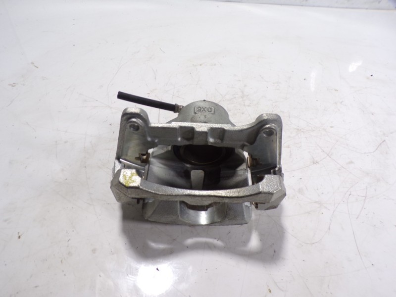 Recambio de pinza freno delantera izquierda para lexus ux (za10) 250h referencia OEM IAM 4775076010  