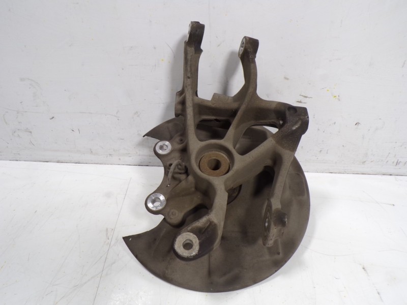 Recambio de mangueta trasera derecha para peugeot 508 2.0 blue-hdi fap referencia OEM IAM 517655  