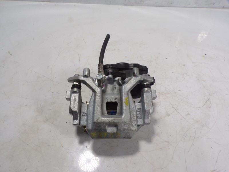 Recambio de pinza freno trasera derecha para lexus ux (za10) 250h referencia OEM IAM 4783033270  