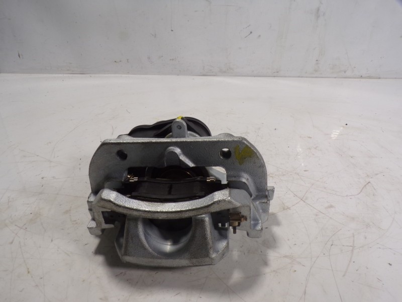 Recambio de pinza freno trasera derecha para lexus ux (za10) 250h referencia OEM IAM 4783033270  