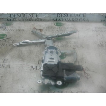 ELEVALUNAS DELANTERO DERECHO 