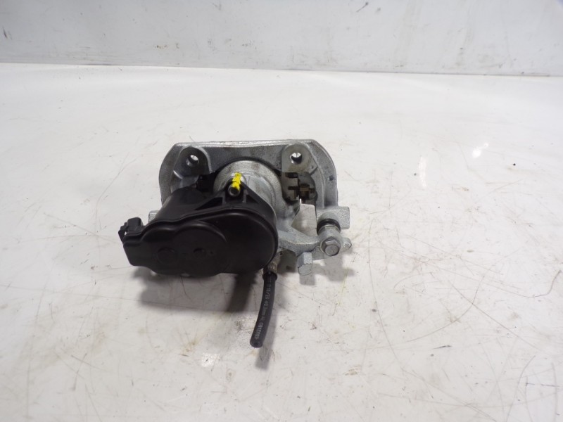 Recambio de pinza freno trasera izquierda para lexus ux (za10) 250h referencia OEM IAM 4785033270  