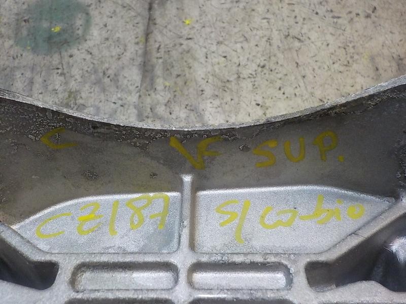 Recambio de soporte cambio para renault fluence dynamique referencia OEM IAM 112200014R  