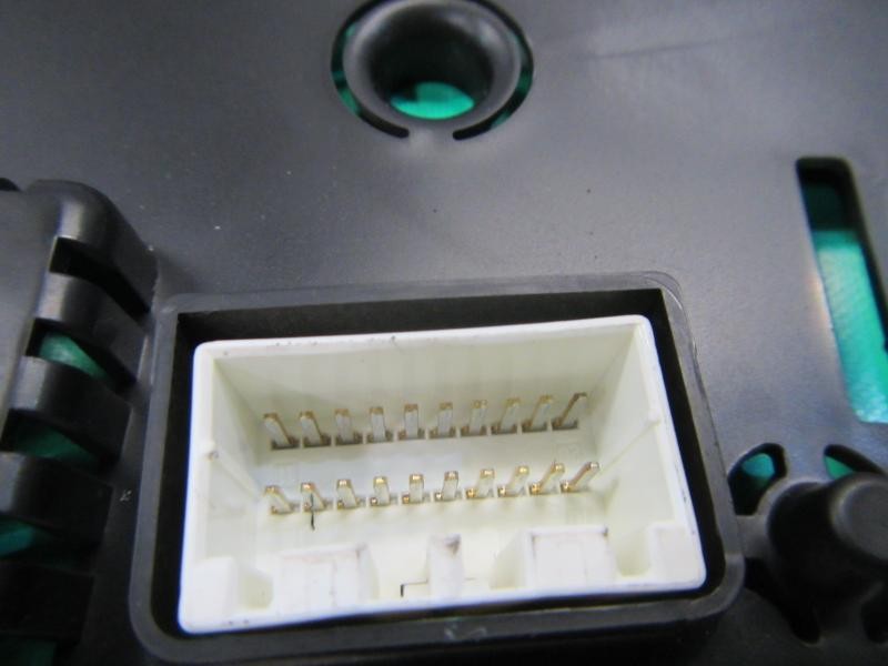 Recambio de cuadro instrumentos para ssangyong kyron 200 xdi limited referencia OEM IAM   