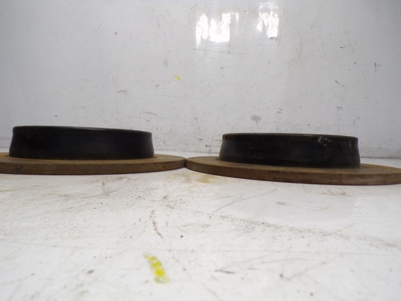 Recambio de disco freno trasero para kia cee´d 1.4 crdi cat referencia OEM IAM 58411A6300  