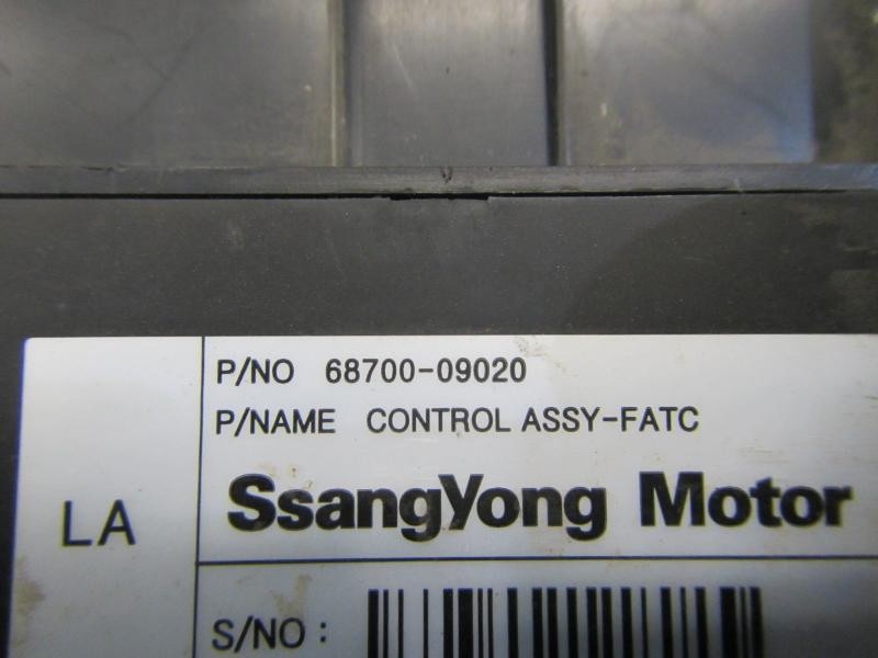 Recambio de mando climatizador para ssangyong kyron 200 xdi limited referencia OEM IAM   